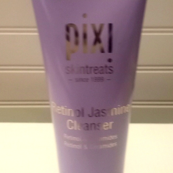 Pixi Skintreats Retinol Jasmine Cleanser-4.6 oz - Picture 6 of 10